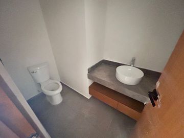 HERMOSA CASA DE LUJO UBICADA EN TEMOZÓN NORTE