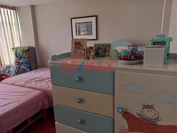 Se Vende Amplia Casa En Los Olivos