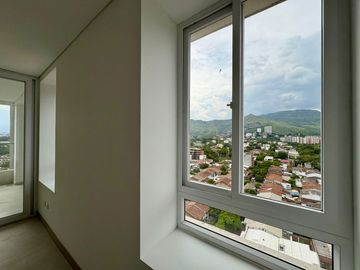 Apartamento en Venta – Norte de Cali, 103 m² con Excelente Vista