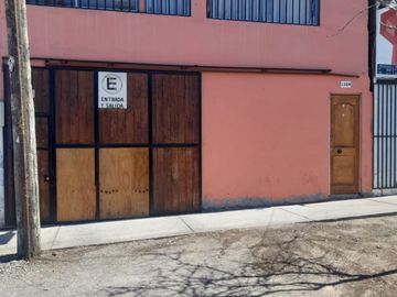 Venta de Hotel con 2 Casas, 6 Departamentos más Bodegas / Oficinas.  Iquique