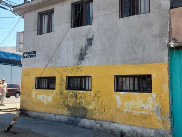 Venta de Hotel con 2 Casas, 6 Departamentos más Bodegas / Oficinas.  Iquique