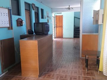 Venta de Hotel con 2 Casas, 6 Departamentos más Bodegas / Oficinas.  Iquique