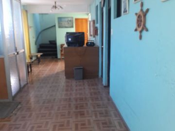 Venta de Hotel con 2 Casas, 6 Departamentos más Bodegas / Oficinas.  Iquique