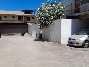 Venta de Hotel con 2 Casas, 6 Departamentos más Bodegas / Oficinas.  Iquique