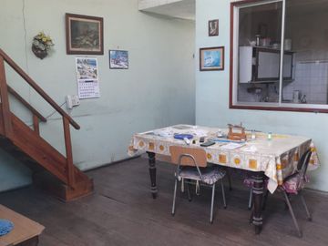 Venta de Hotel con 2 Casas, 6 Departamentos más Bodegas / Oficinas.  Iquique