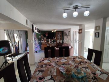 CASA EN VENTA EN VILLA DE LAS FLORES 1A SECCIÓN, COACALCO