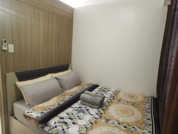 FOR SALE - Fully Furnished Condo Unit with Balcony in Shore Residences 1, Pasay City