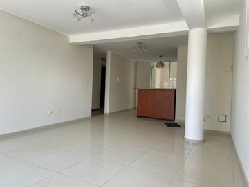 VENDO DEPARTAMENTO EN URB SOLAR DEL BOSQUE - JLBR