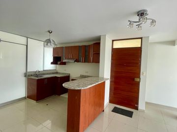 VENDO DEPARTAMENTO EN URB SOLAR DEL BOSQUE - JLBR