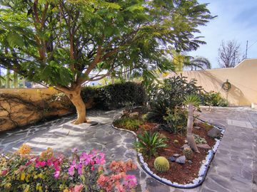 VENTA CASA DE UNA PLANTA EN EL CORAZÓN DE JURIQUILLA VILLAS DEL MESÓN