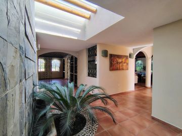 VENTA CASA DE UNA PLANTA EN EL CORAZÓN DE JURIQUILLA VILLAS DEL MESÓN
