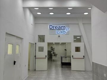 VENTA PLANTA INDUSTRIAL LABORATORIO FARMACÉUTICO-CIUDADELA
