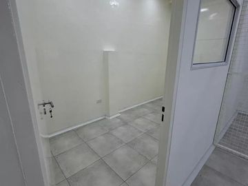VENTA PLANTA INDUSTRIAL LABORATORIO FARMACÉUTICO-CIUDADELA