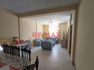 Se Vende Casa De 106.30 M2 En La Urb. Villa Hermosa 1 Sector J.L.O Chiclayo.(C.HUAMAN)