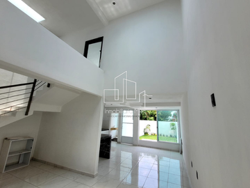 CASA CON ALBERCA EN MORELOS