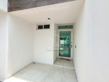 CASA CON ALBERCA EN MORELOS