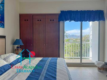 Suite en venta amueblada con terraza, vista al lago y áreas comunes