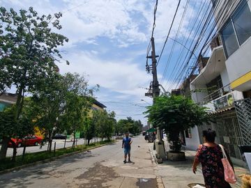 VENDO CASA COMERCIAL DE 3 PISOS + AIRES EN CAMPOY, SAN JUAN DE LURIGANCHO