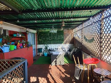 ¡Vendo Casa de 2 Pisos en Villa Costa Azul!