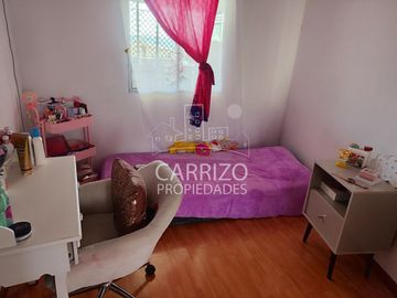 ¡Vendo Casa de 2 Pisos en Villa Costa Azul!