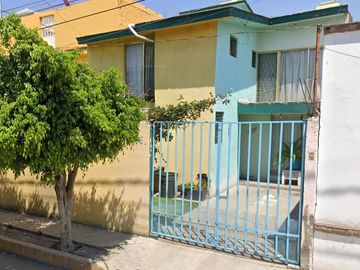 PRECIOSA Y AMPLIA CASA EN RECUPERACIÓN BANCARIA (NO CREDITOS). EXCELENTE UBICACIÓN EN LOS MORALES, CUAUTITLAN