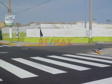 Venta De Terreno Con Tres Frentes En El Callo