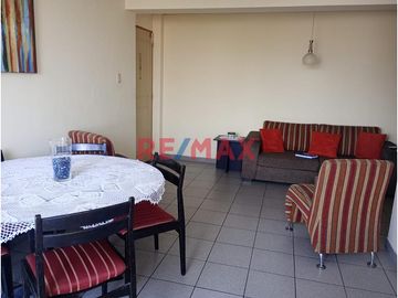 Venta De Bonito Departamento En Urb Los Cipreces - Lima