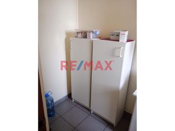 Venta De Bonito Departamento En Urb Los Cipreces - Lima