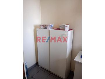 Venta De Bonito Departamento En Urb Los Cipreces - Lima