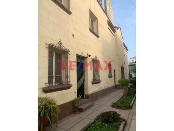 Se Vende Casa En Quinta 2 Pisos Av. Cuba Jesus Maria