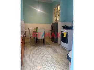 Se Vende Casa En Quinta 2 Pisos Av. Cuba Jesus Maria