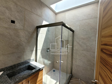CASA CON ALBERCA EN MORELOS