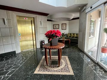 En venta, departamento en Lomas Country, Interlomas