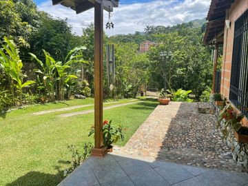 Casa Campestre en Venta Copacabana Antioquia