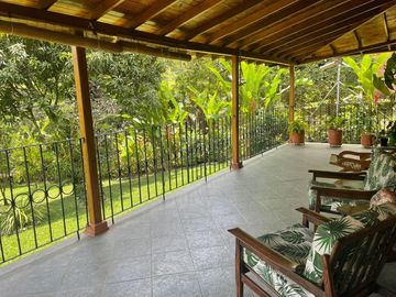 Casa Campestre en Venta Copacabana Antioquia