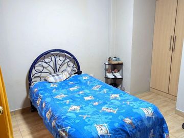 Espaciosa Casa de 2 Niveles en Alfonso Ugarte III Etapa, Tacna