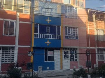 VENTA CASA TRES NIVELES UNIDAD  RESIDENCIAL STA. MARTA - TIERRA BUENA (BOGOTA)