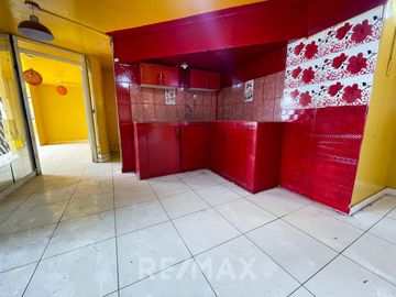 Se Vende Departamento Duplex En Los Olivos Frente Al Colegio Perú - Japón