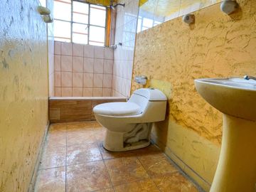 Se Vende Departamento Duplex En Los Olivos Frente Al Colegio Perú - Japón