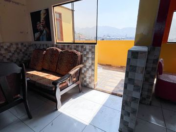 Se Vende Departamento Duplex En Los Olivos Frente Al Colegio Perú - Japón