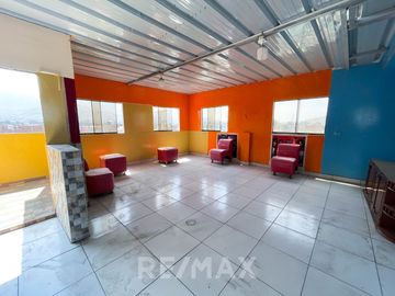 Se Vende Departamento Duplex En Los Olivos Frente Al Colegio Perú - Japón