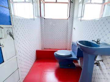 Se Vende Departamento Duplex En Los Olivos Frente Al Colegio Perú - Japón