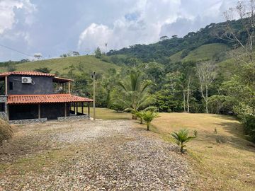 VENTA FINCA EN SAN CARLOS ANTIOQUIA