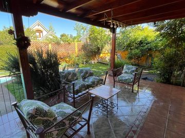 SE VENDE LINDA CASA EN CONDOMINIO 187 M2 DORMITORIOS 5 PISCINA UF 16.700