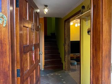 SE VENDE LINDA CASA EN CONDOMINIO 187 M2 DORMITORIOS 5 PISCINA UF 16.700