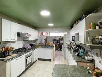 SE VENDE LINDA CASA EN CONDOMINIO 187 M2 DORMITORIOS 5 PISCINA UF 16.700