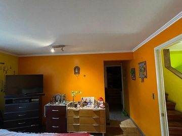 SE VENDE LINDA CASA EN CONDOMINIO 187 M2 DORMITORIOS 5 PISCINA UF 16.700