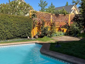 SE VENDE LINDA CASA EN CONDOMINIO 187 M2 DORMITORIOS 5 PISCINA UF 16.700