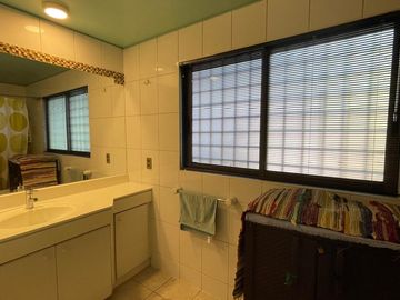 SE VENDE LINDA CASA EN CONDOMINIO 187 M2 DORMITORIOS 5 PISCINA UF 16.700