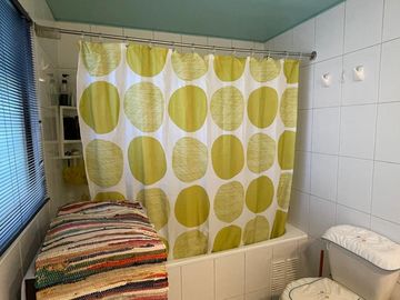 SE VENDE LINDA CASA EN CONDOMINIO 187 M2 DORMITORIOS 5 PISCINA UF 16.700